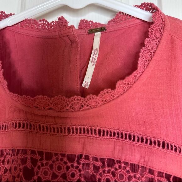 Free People dusty rose, earthy tone color short, flowy, light weight blouse S - Picture 4 of 11